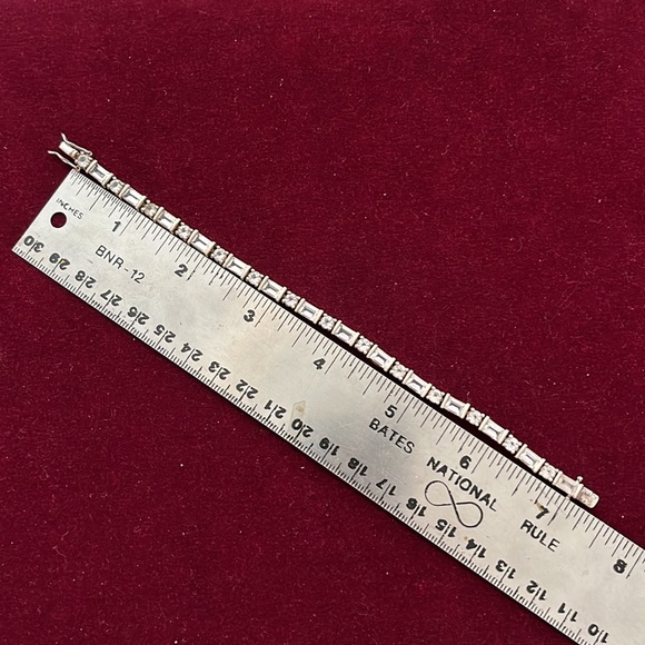 Gorgeous sterling and rhinestone tennis bracelet.  7 1/4” length. - Picture 2 of 7